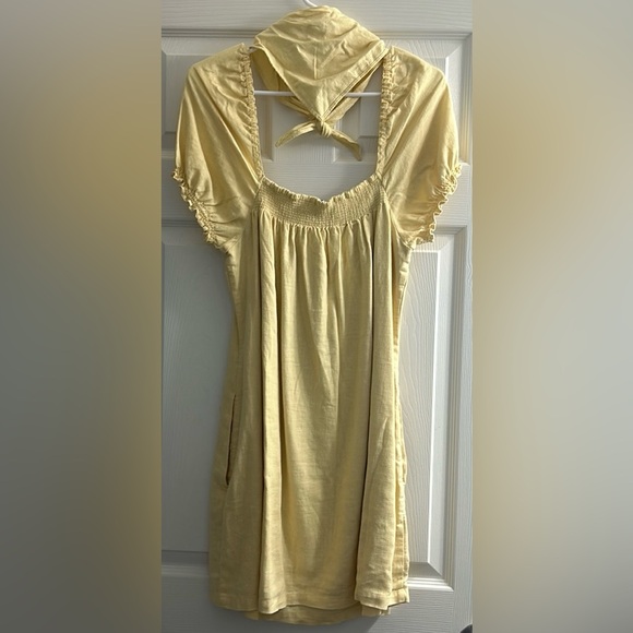 NWT Abercrombie & Fitch Emerson Puff Sleeve Babydoll Dress in YELLOW - Picture 2 of 8